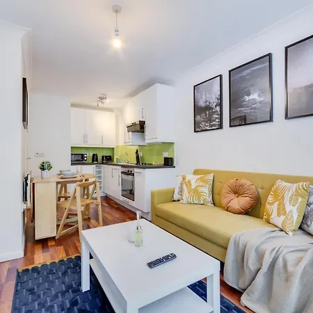 Visit London 1 Bed Flat- Canary Wharf Close To River Thames Exterior photo